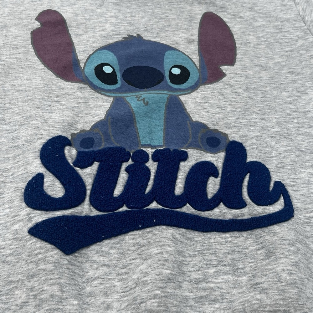 Disney Lilo Stitch Sweatshirt Crewneck  M Graphic Fleece Pullover Long Sleeve